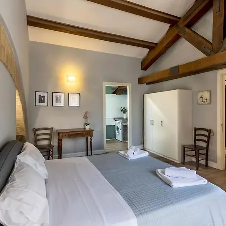 Apartment Casa Tosca Con Balcone Vicino Parcheggio