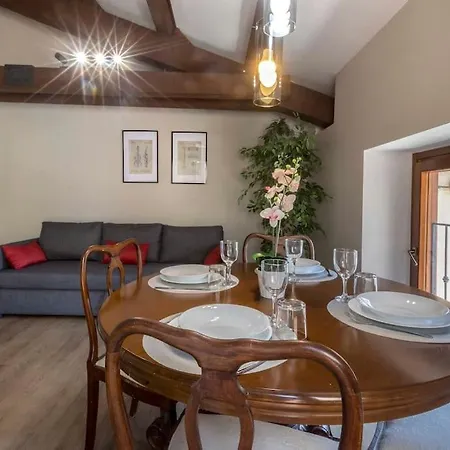 Casa Tosca Con Balcone Vicino Parcheggio Lejlighed